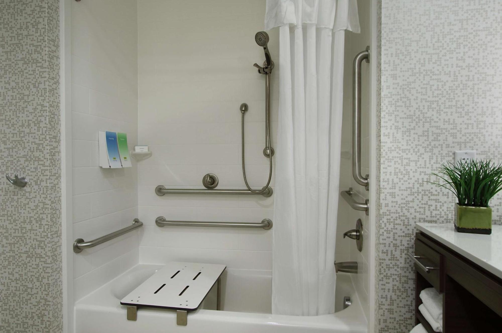 Home2 By Hilton 3*